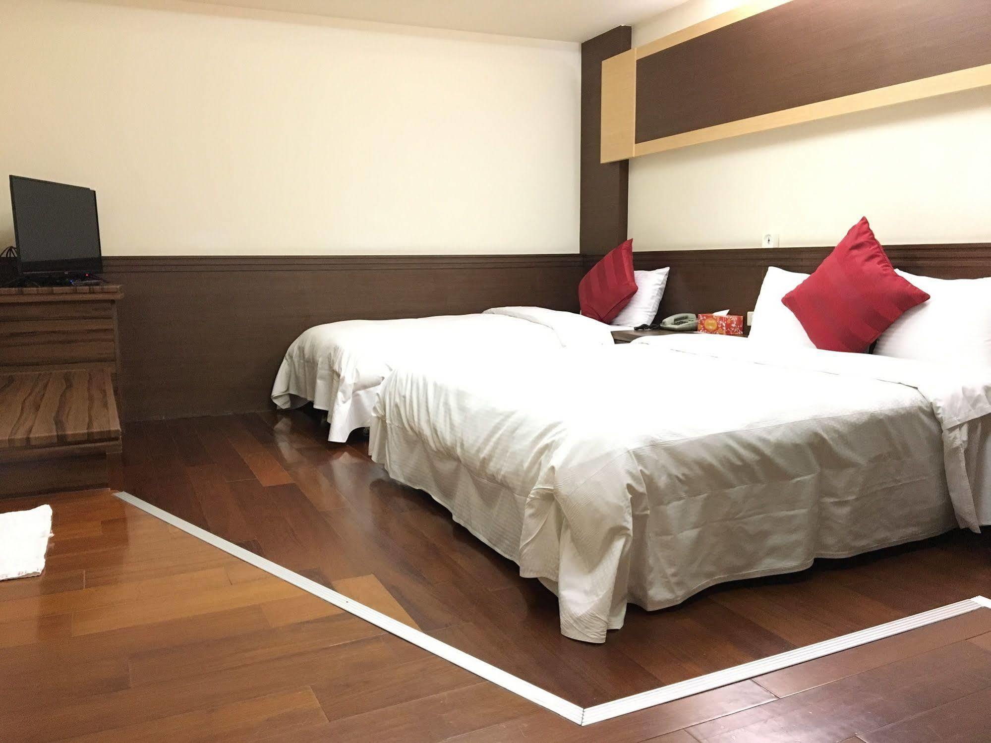 Fu Chang Hotel Тайпей Екстериор снимка